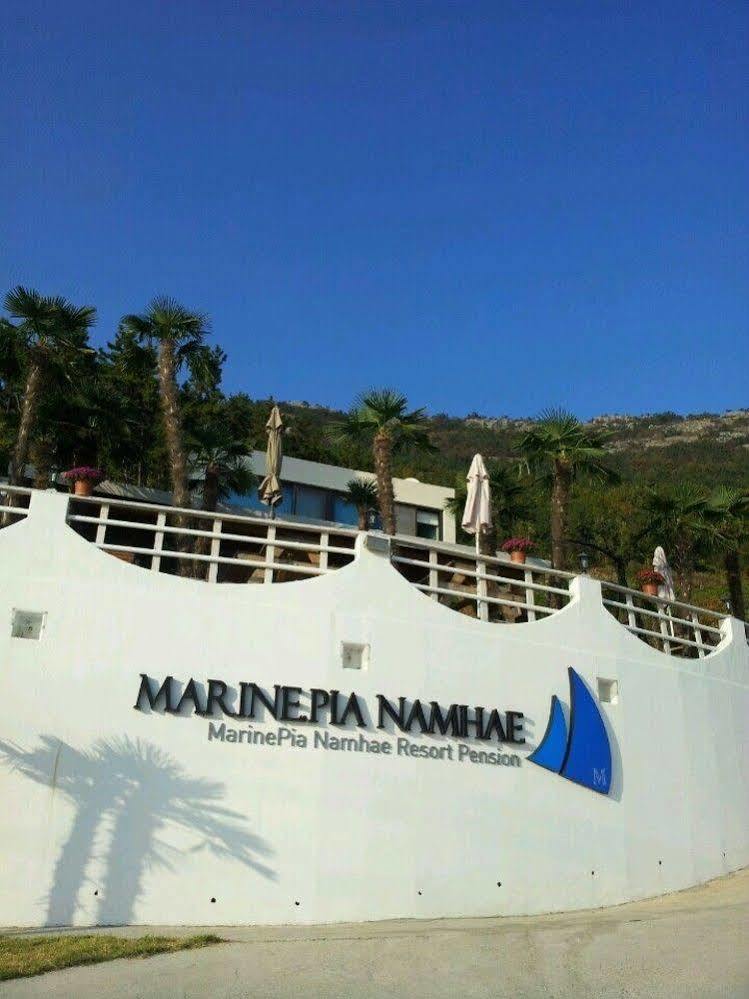 Marinepia Namhae Resort Pension Exterior photo